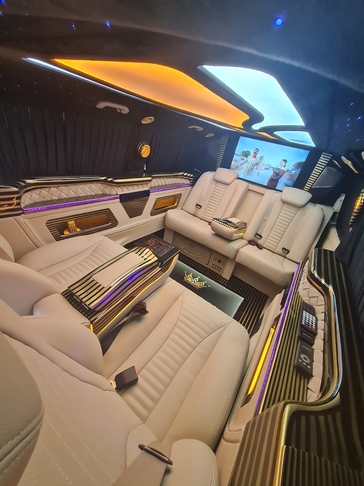 Luxury Mercedes Vito